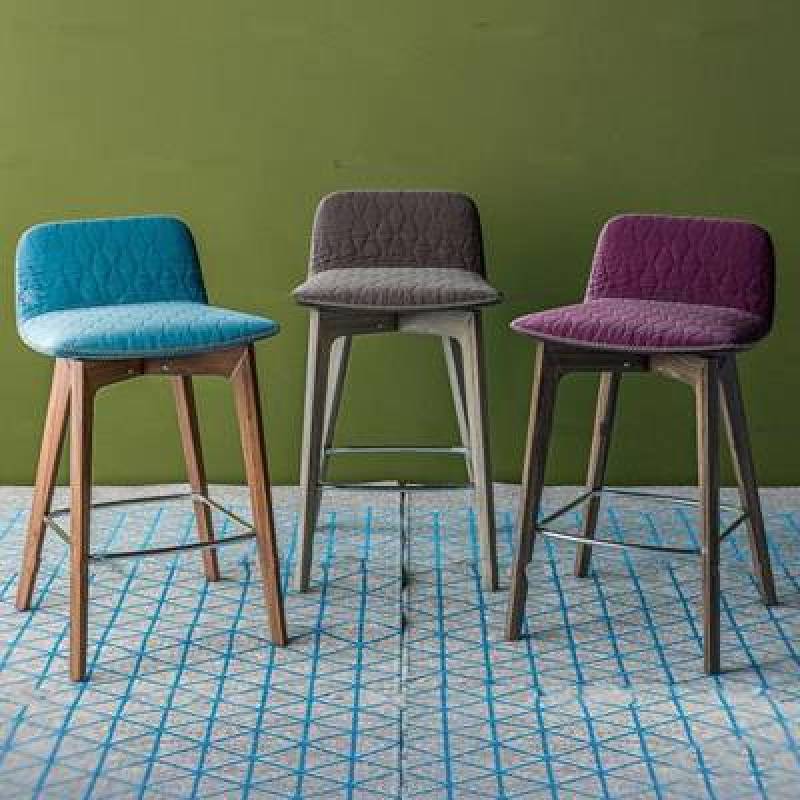 现代实木布艺吧台椅3D模型下载 现代实木布艺吧台椅3D模型下载