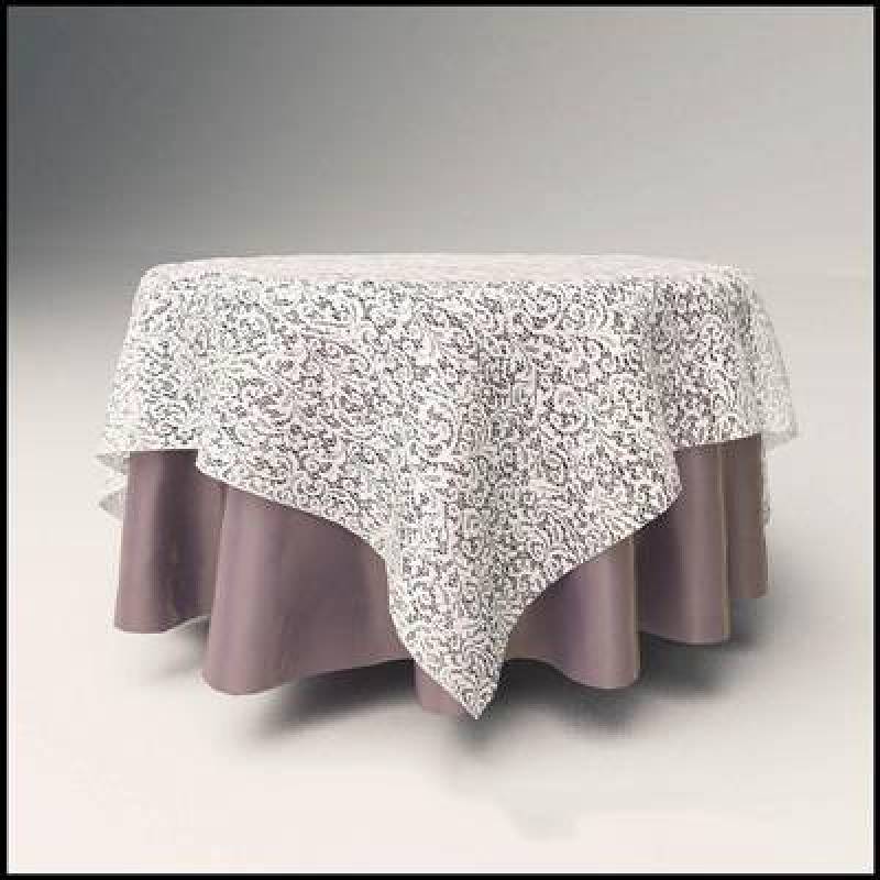 蕾丝桌布小餐桌null3D模型下载 蕾丝桌布小餐桌null3D模型下载