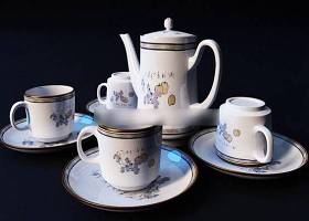 餐具组合餐具 器皿 茶杯 茶具 茶壶 瓷器3D模型下载 餐具组合餐具 器皿 茶杯 茶具 茶壶 瓷器3D模型下载