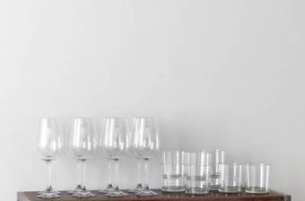 高脚杯玻璃杯餐具 器皿 玻璃杯 杯子 高脚杯 酒杯3D模型下载 高脚杯玻璃杯餐具 器皿 玻璃杯 杯子 高脚杯 酒杯3D模型下载